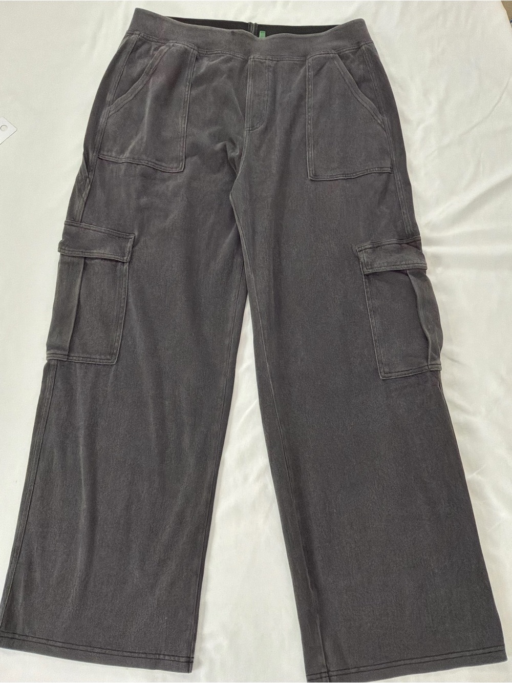 HALARA Women’s Charcoal Cargo Pants